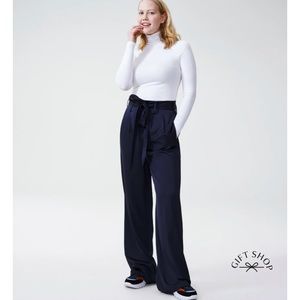 Petite Large Tressa pants Universal Standard
